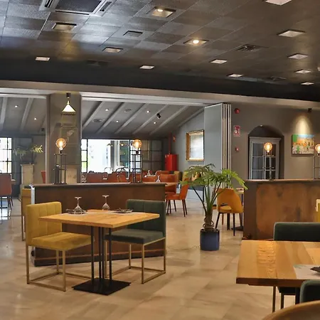 Jerez & מלון חרז